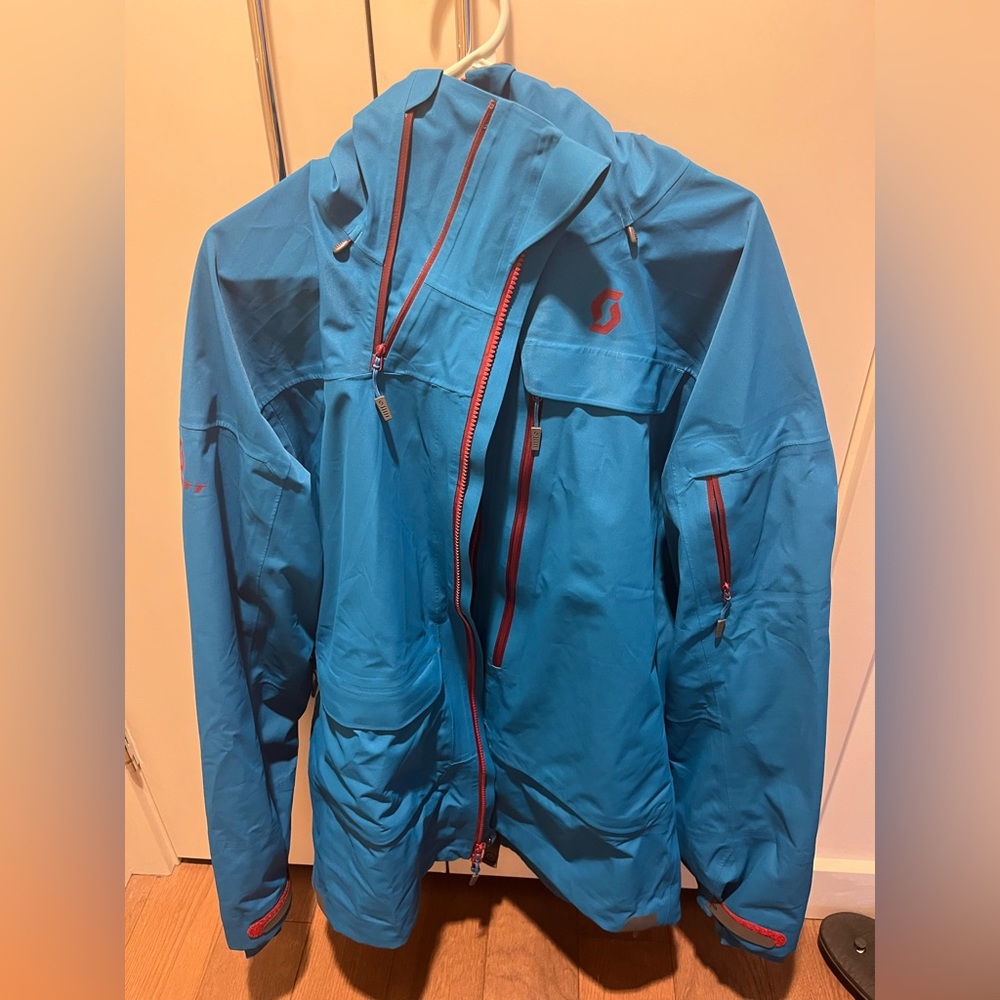 🚨LAST CHANCE MOVING SALE🚨Mens Scott waterproof ski shell